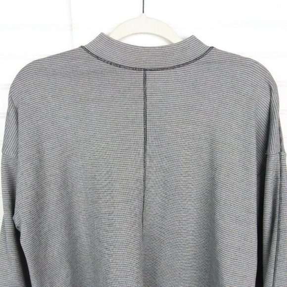 Urban Romantics Navy White Mock Neck Knit Sweater Long Sleeves Boxy Fit Sz Small - Picture 2 of 8